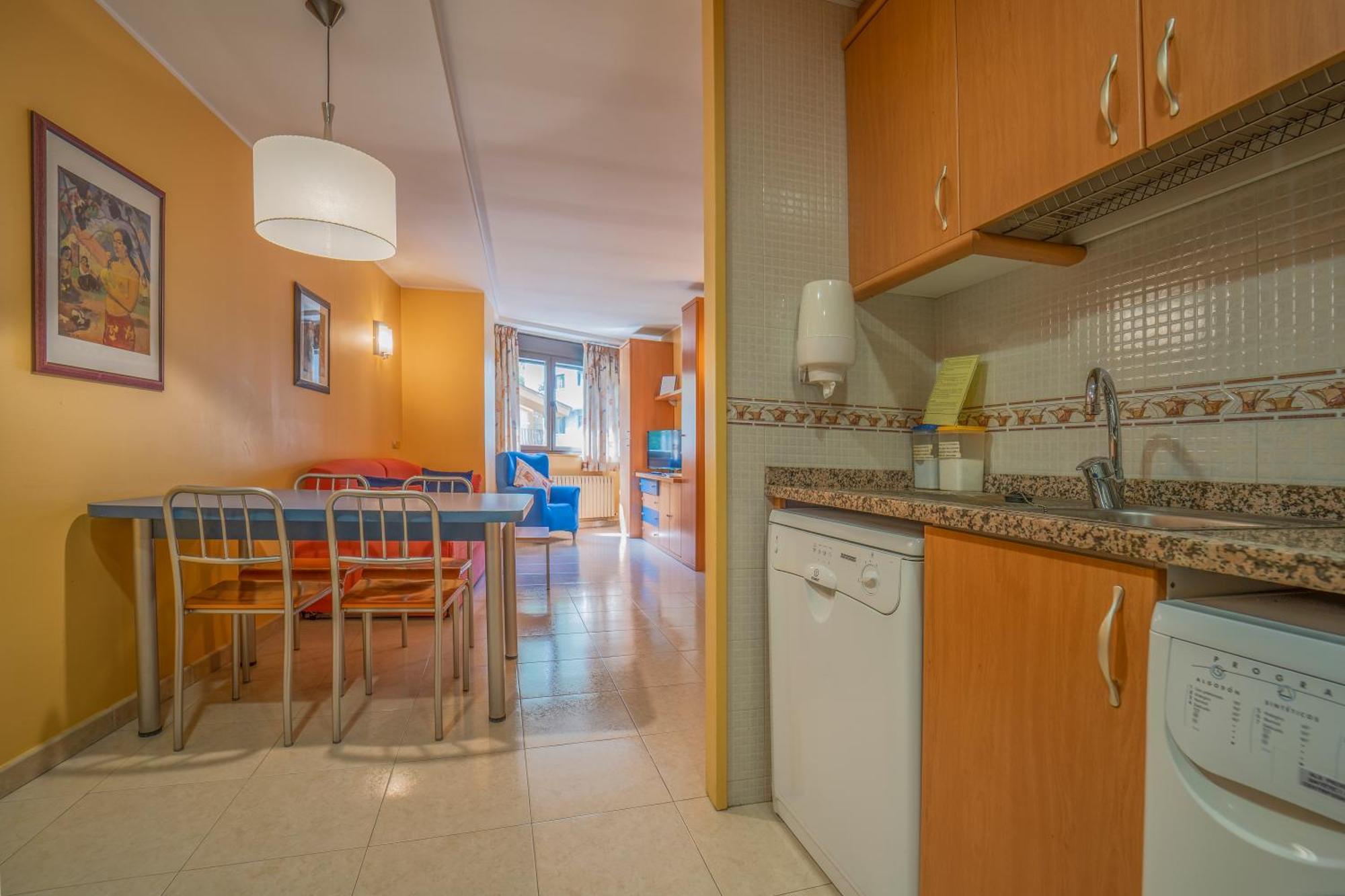 Apartaments Del Meligar Енкамп Номер фото